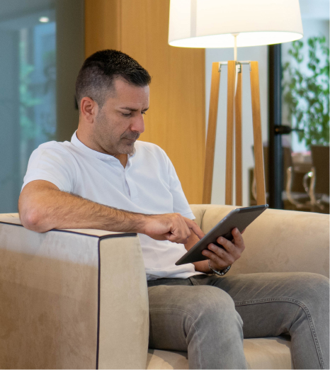 footer image contacta